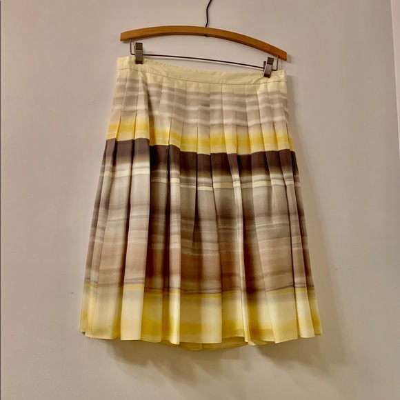 Theory 100% silk pleated skirt - Picture 1 of 5